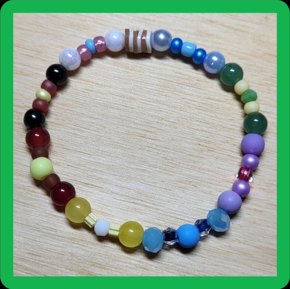 Eevee-lutions Friendship Bracelet, Size 7"